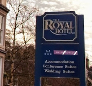 PT8706RoyalHotel3.jpg