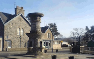Kingussie_market_cross.jpg